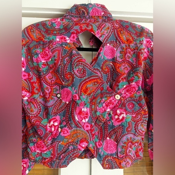 90’s Western Button‎ Front Crop! - Picture 7 of 13